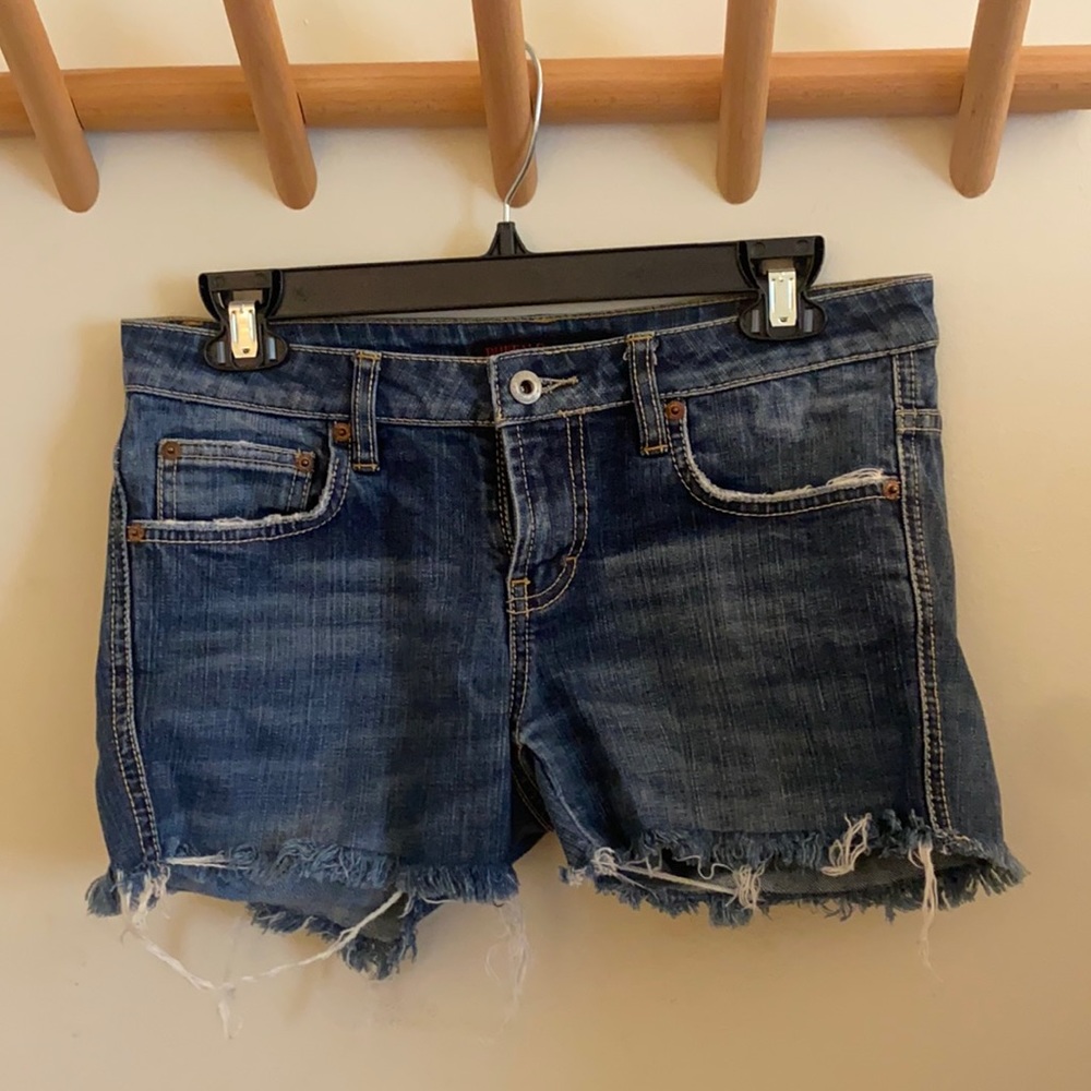 Vintage Buffalo Jeans Stretch denim shorts! Size 28!